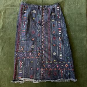 Vintage embroidered skirt